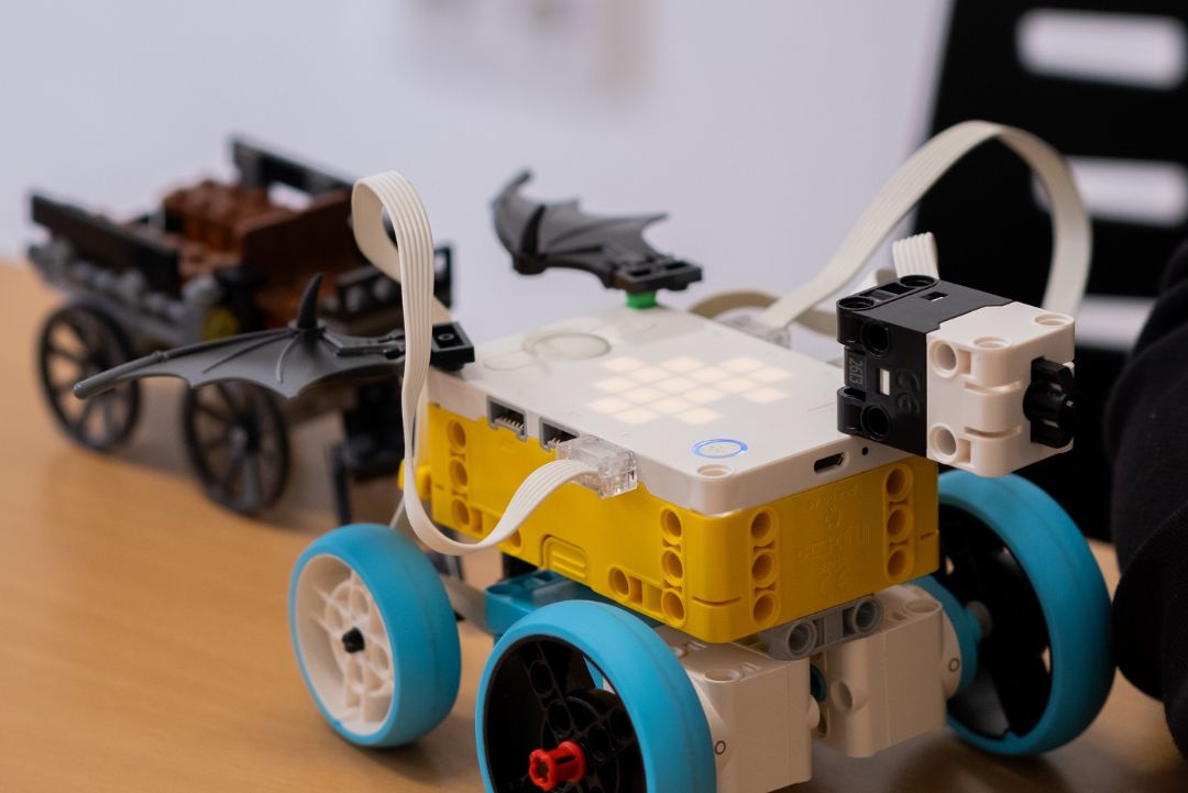 Magischer LEGO-Roboter