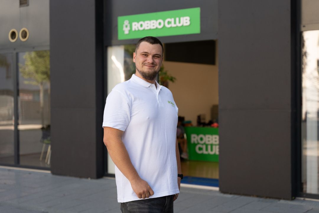 Rem, Programmiertrainerin bei Robbo Club