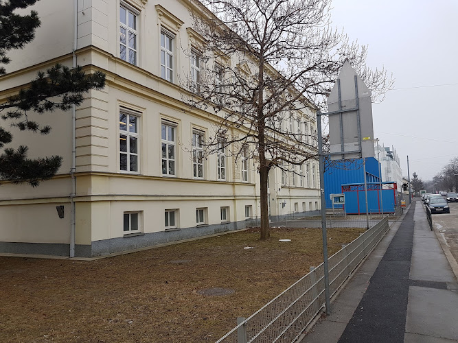 Erlaaer Straße 74 Volksschule