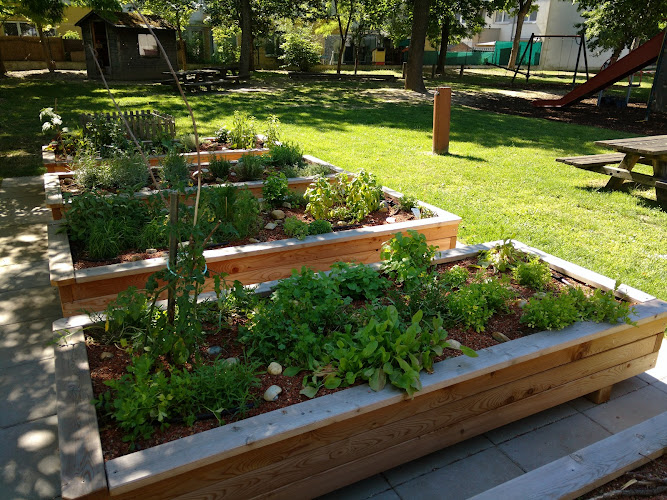 Eßlinger Hauptstraße 97 Volksschule