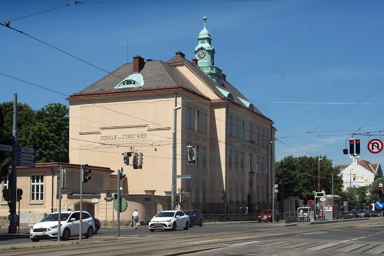 Brünner Straße 139 Volksschule