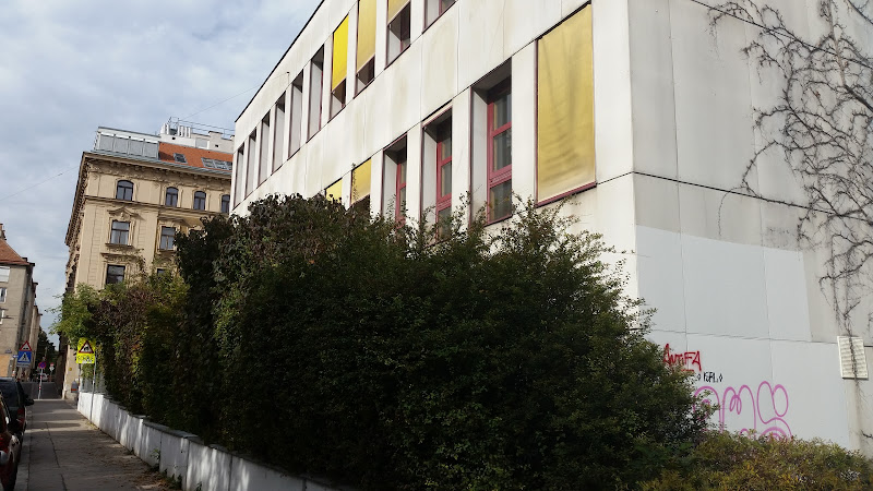 Reichsapfelgasse 30 Volksschule