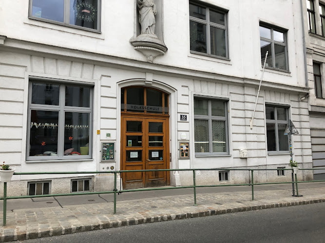 Stiftgasse 35 Volksschule