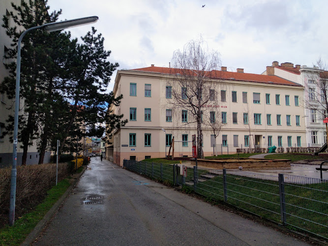 Haebergasse 1a Volksschule