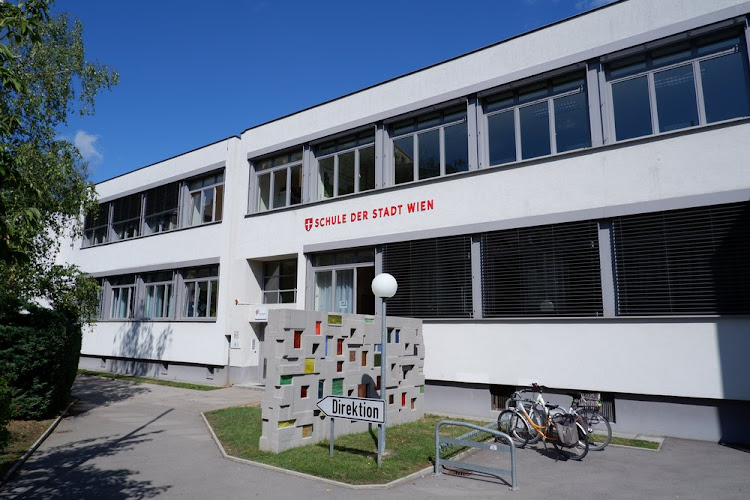 Georg-Wilhelm-Pabst-Gasse 2a Mittelschule