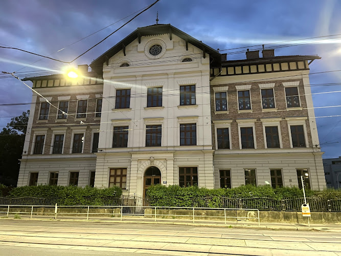 Linzer Straße 419 Volksschule