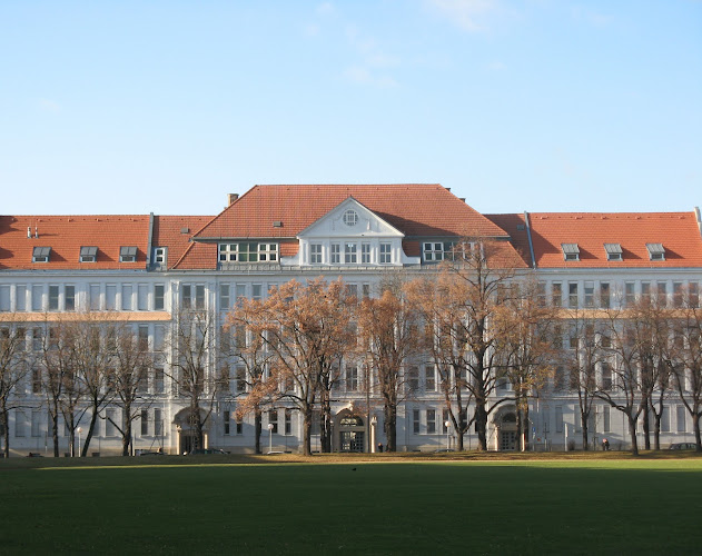 Johann-Hoffmann-Platz 19 Mittelschule