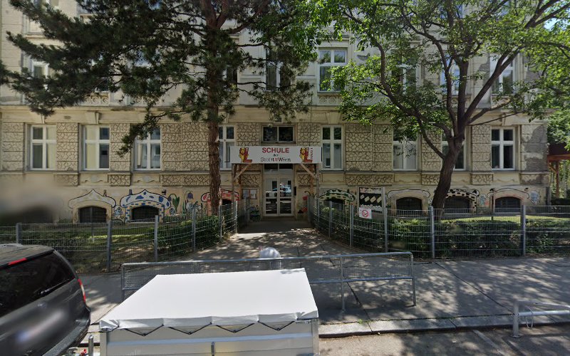 Laimäckergasse 17 Volksschule