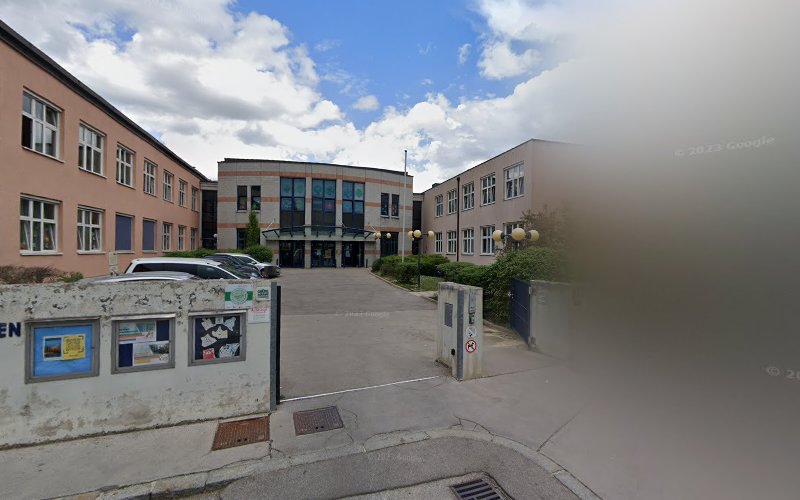 Bendagasse 1-2 Volksschule