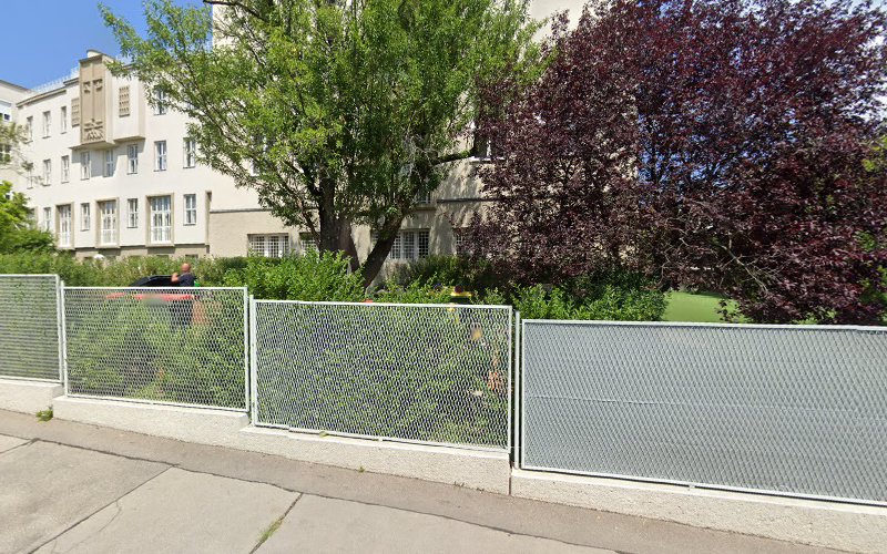 Alfred-Wegener-Gasse 10-12 Mittelschule