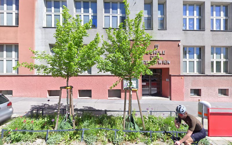 Schweglerstraße 2-4 Mittelschule