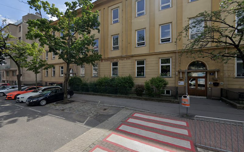 Brehmstraße 9 Volksschule