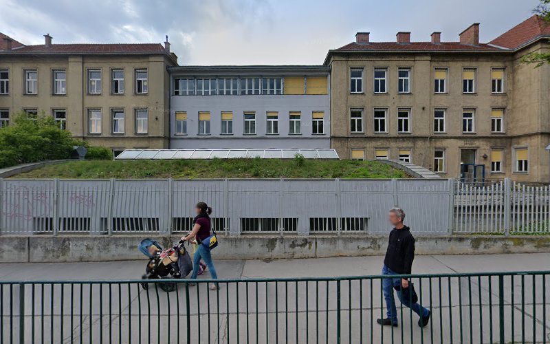 Wittelsbachstraße 6 Mittelschule