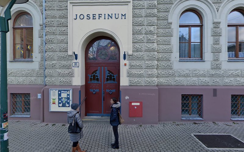 Breitenseer Straße 31 Volksschule