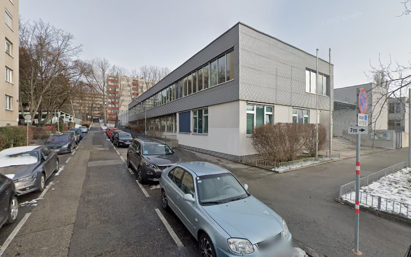 Carl-Prohaska Platz 1 Volksschule