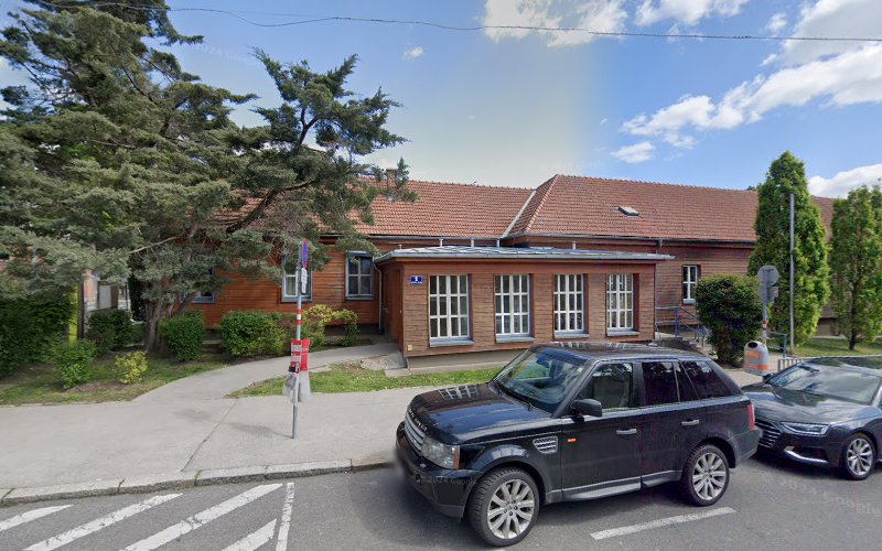 Dr.-Schober-Straße 1 Volksschule