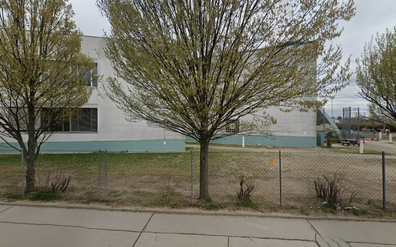 Hanreitergasse 2 Mittelschule