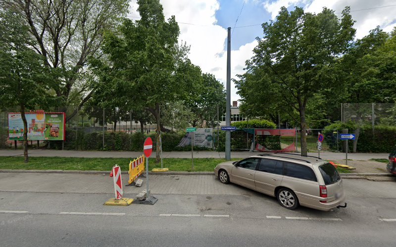 Am Schöpfwerk 27 Volksschule