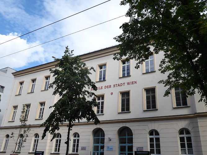 Braunhubergasse 3 Volksschule