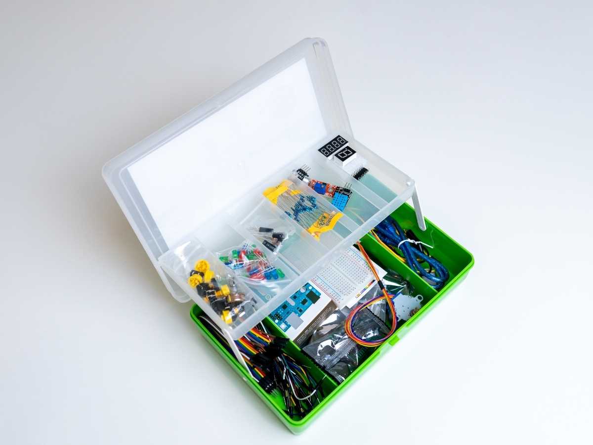 Elektronik Baukasten für Kinder im Robbo Club